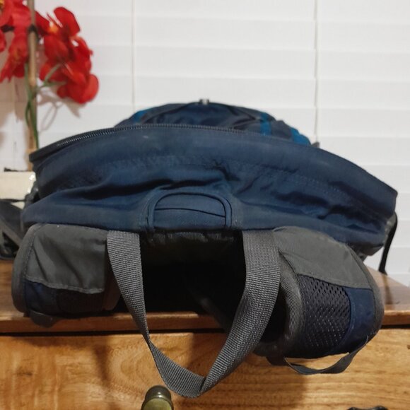 SOLD🟠🟠🟠🟠🟠🟠The North Face Borealis Large Backpack Gray Blue 19"H x14"W - Picture 7 of 14